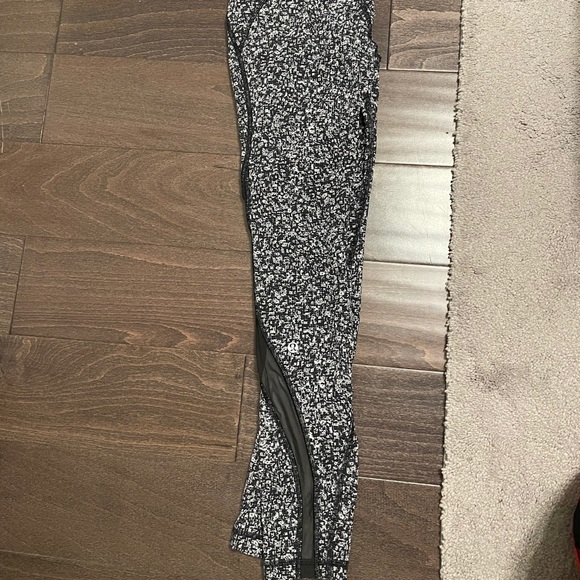 Lululemon leggings - Picture 2 of 2